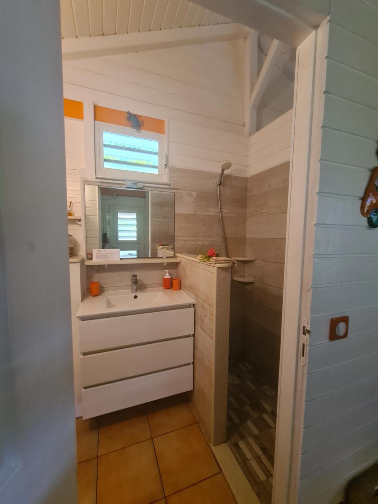 Apartamento Les 3 Epices Le Gosier  Exterior foto