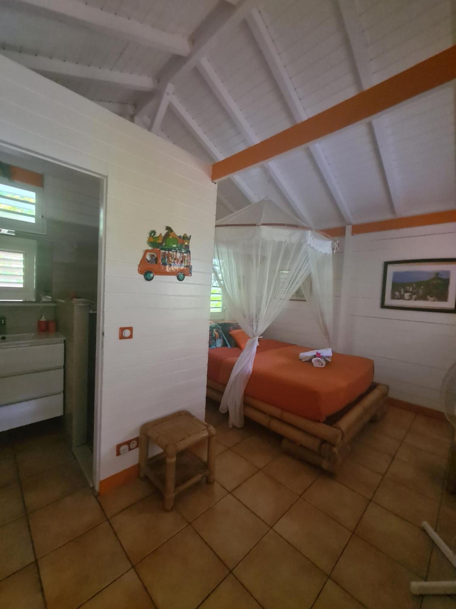 Apartamento Les 3 Epices Le Gosier  Exterior foto